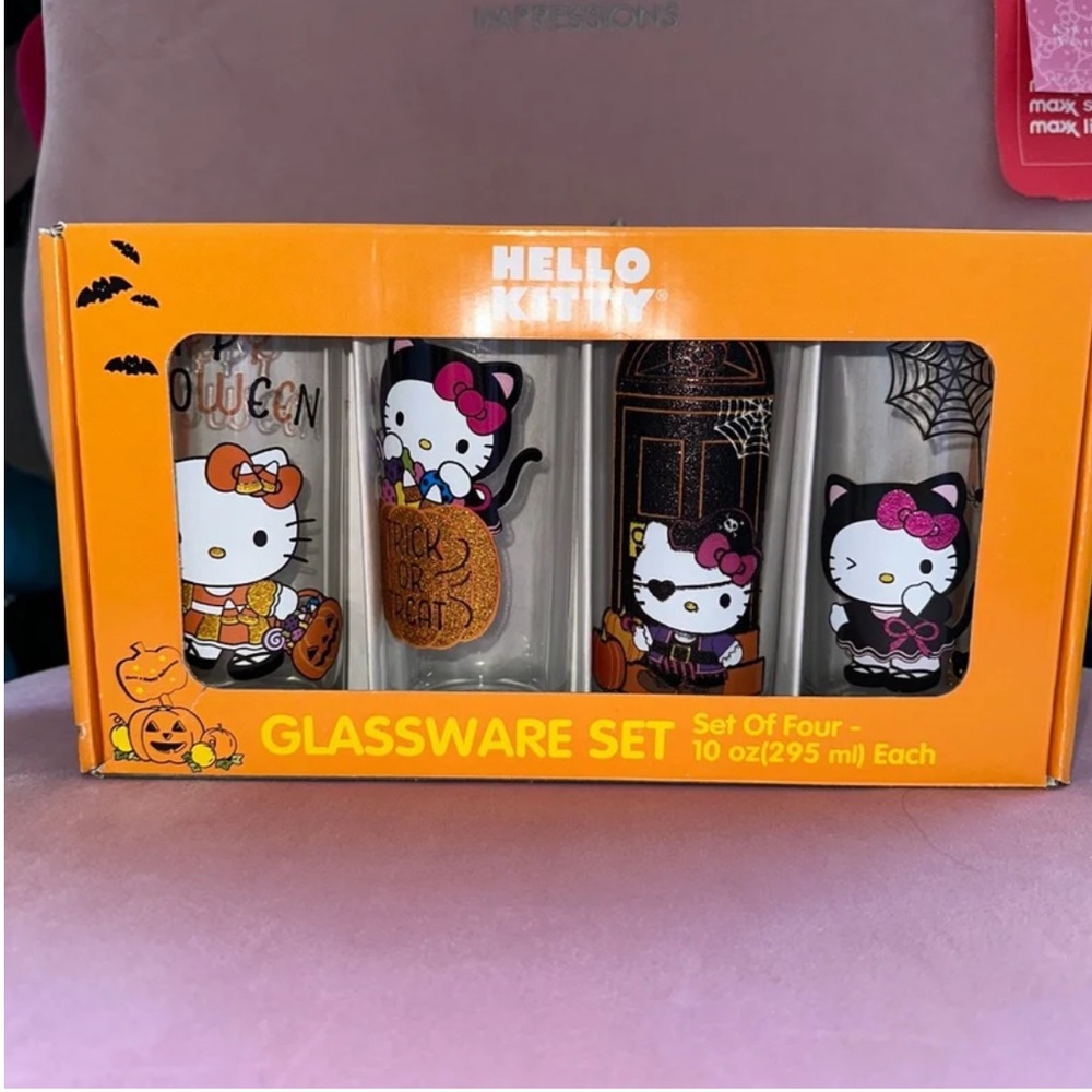 Hello Kitty Halloween Glass set